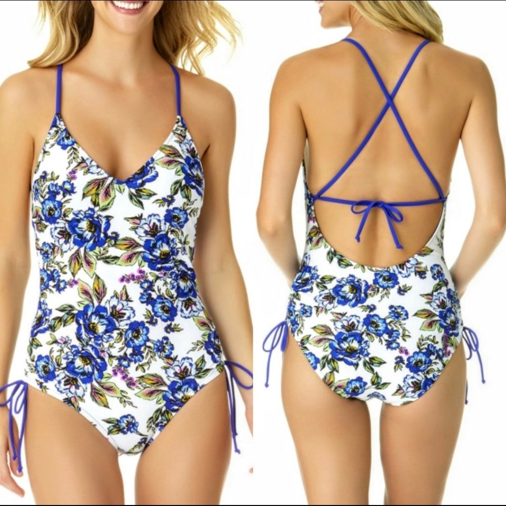 A.N.A One Piece Swim Swimsuit Small